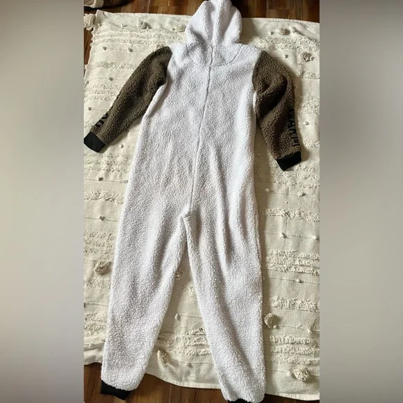 Disney Adult costume onesie large - Picture 3 of 3
